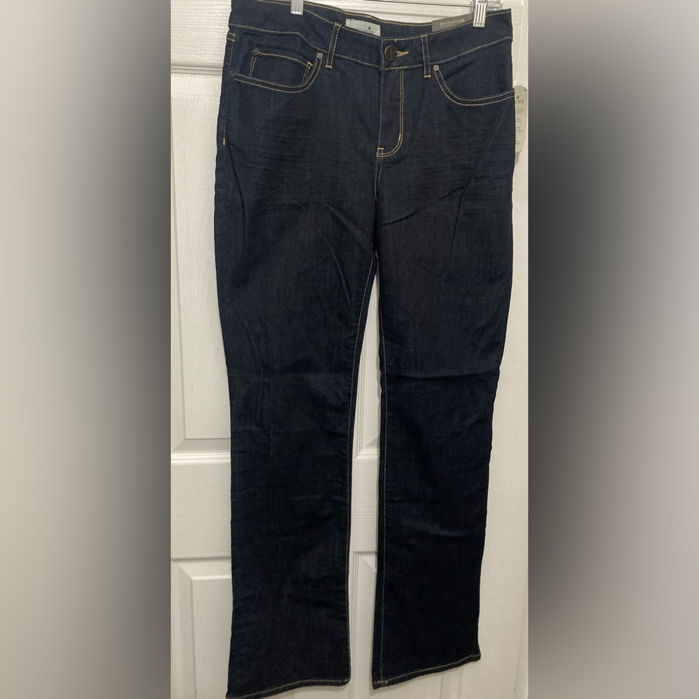 *NWT* Bootlegger dark boot cut jeans